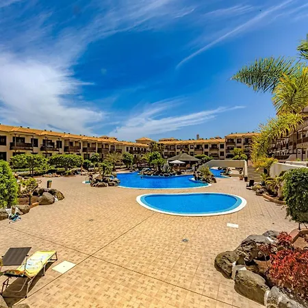 Atlantic 2 Amazing View, Pool, Wifi شقة طوستا ديل سيلونثيو